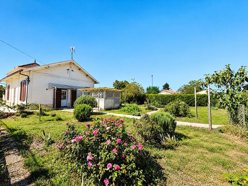 Image Façade à  maison individuelle de Saint-Sylvestre-sur-Lot