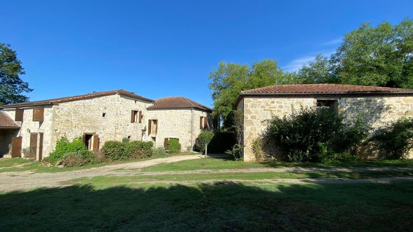 Image Façade à  maison individuelle de Clermont-Dessous