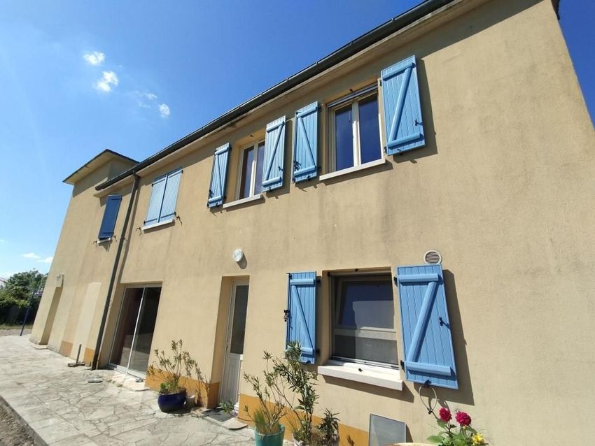 Image Façade à  maison individuelle de Salbris
