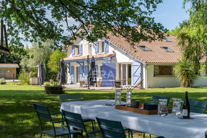 Image Façade à  manoir de Artassenx