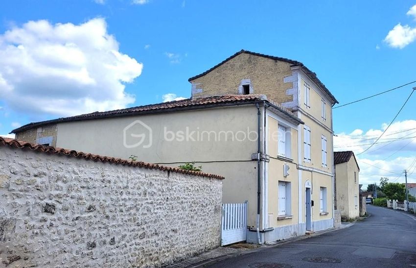 Image Façade à  maison mitoyenne de Gond-Pontouvre