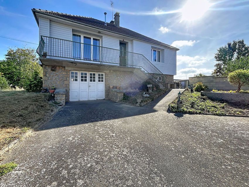 Image Façade à  maison individuelle de Saint-Hilaire-du-Harcouët