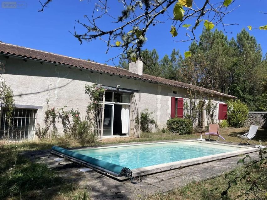 Image Façade à  maison individuelle de Saint-Jean-d'Ataux