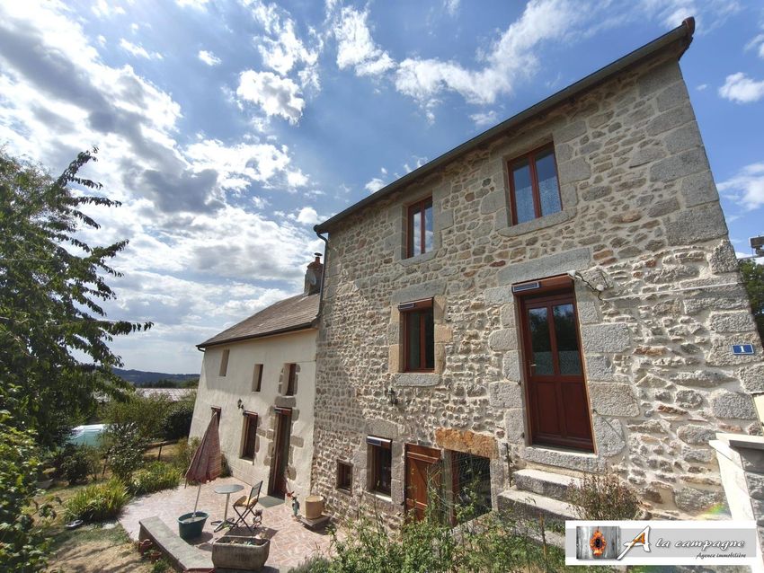 Image Façade à  maison individuelle de Rougnat