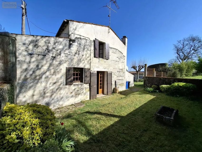 Image Façade à  maison individuelle de Saintes