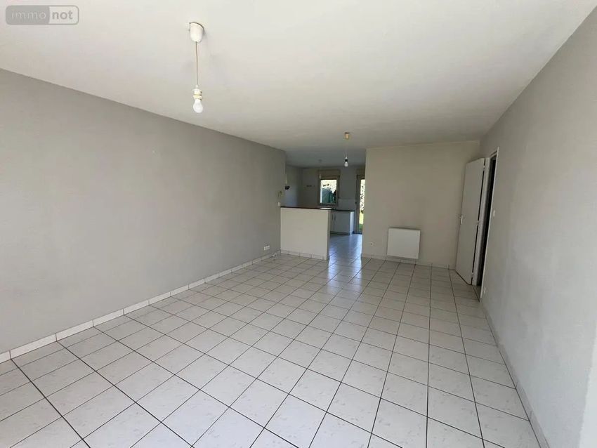 Image Pièce à  maison individuelle de Bécon-les-Granits