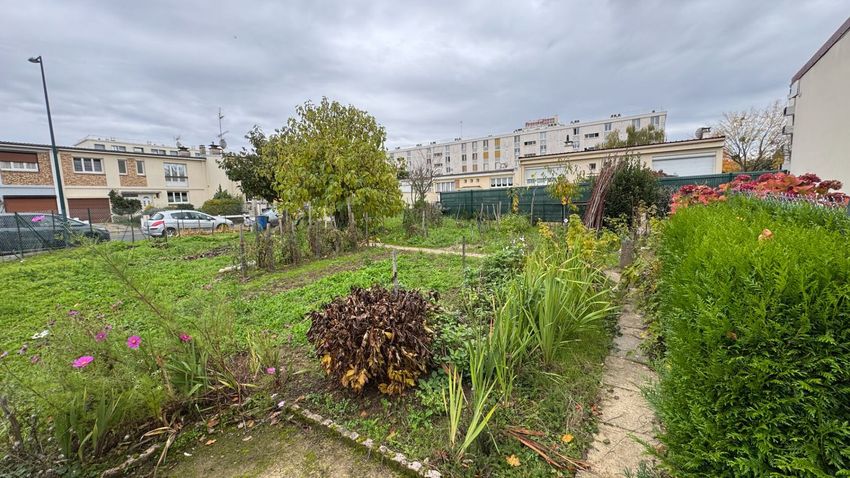 Image de terrain à Pontoise