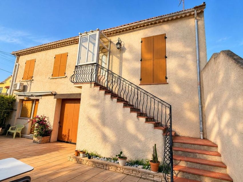 Image Façade à  maison individuelle de Hyères