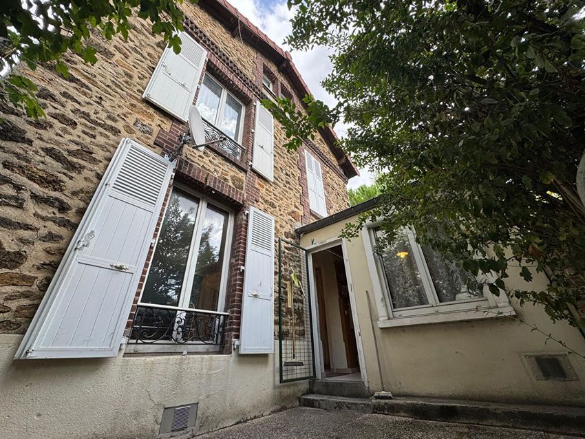 Image Façade à  maison individuelle de Noisy-le-Sec