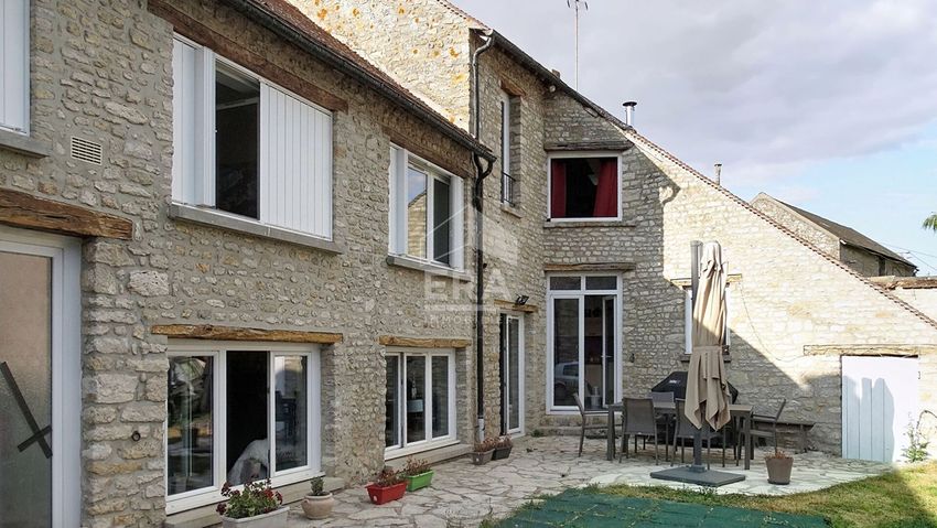 Image Façade à  maison individuelle de Bondaroy