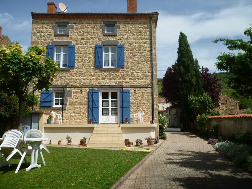 Image Façade à  maison individuelle de Boudes