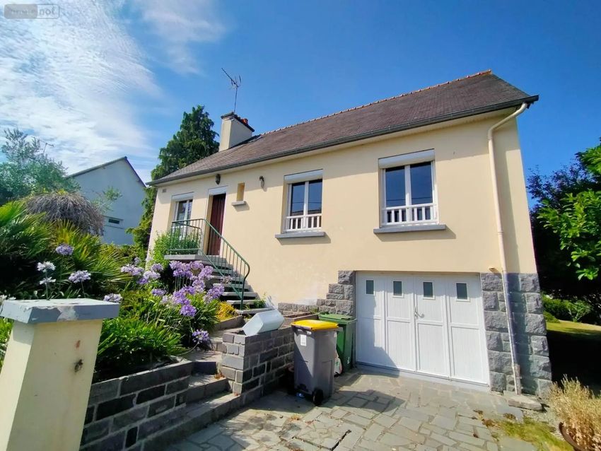 Image Façade à  maison individuelle de Saint-Hélen