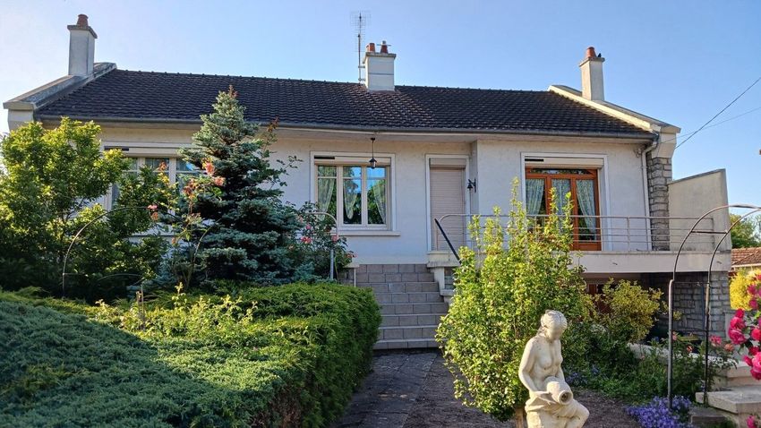 Image Façade à  maison individuelle de Grossouvre