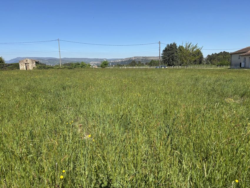 Image de terrain à Saint-Étienne-de-Fontbellon
