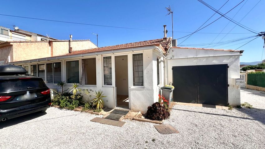 Image Façade à  maison mitoyenne de La Seyne-sur-Mer