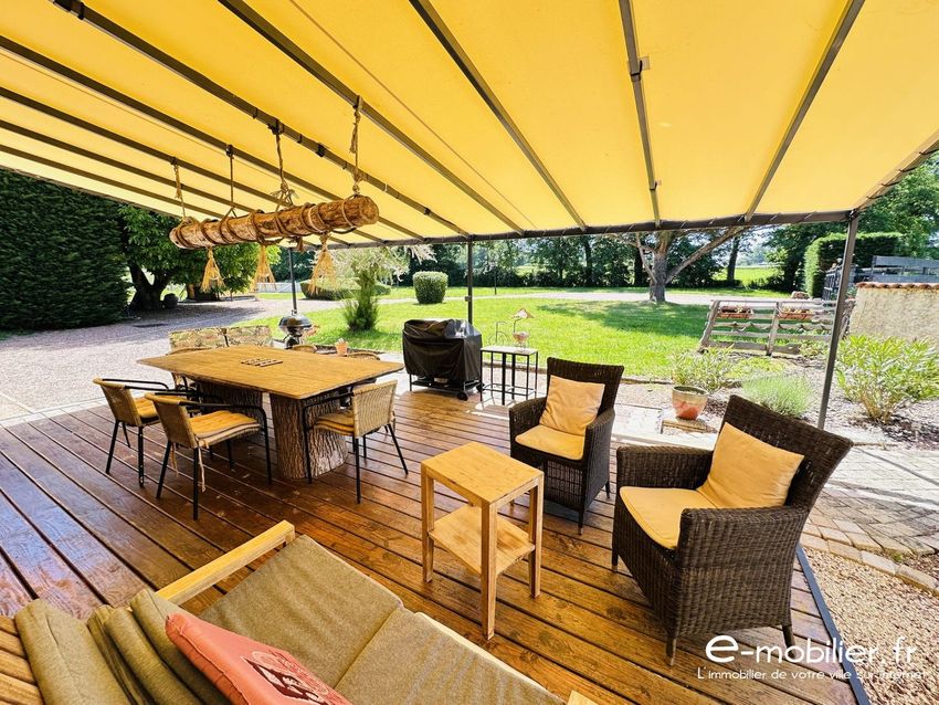Image Terrasse à  maison individuelle de Charlieu
