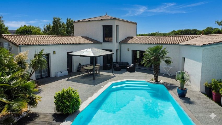 Image Piscine à  maison individuelle de Germond-Rouvre