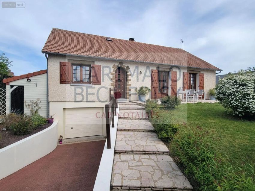 Image Façade à  maison individuelle de Jallans