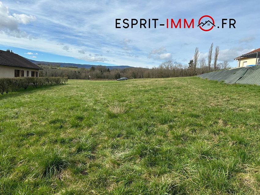 Image Vue à terrain de Arvière-en-Valromey