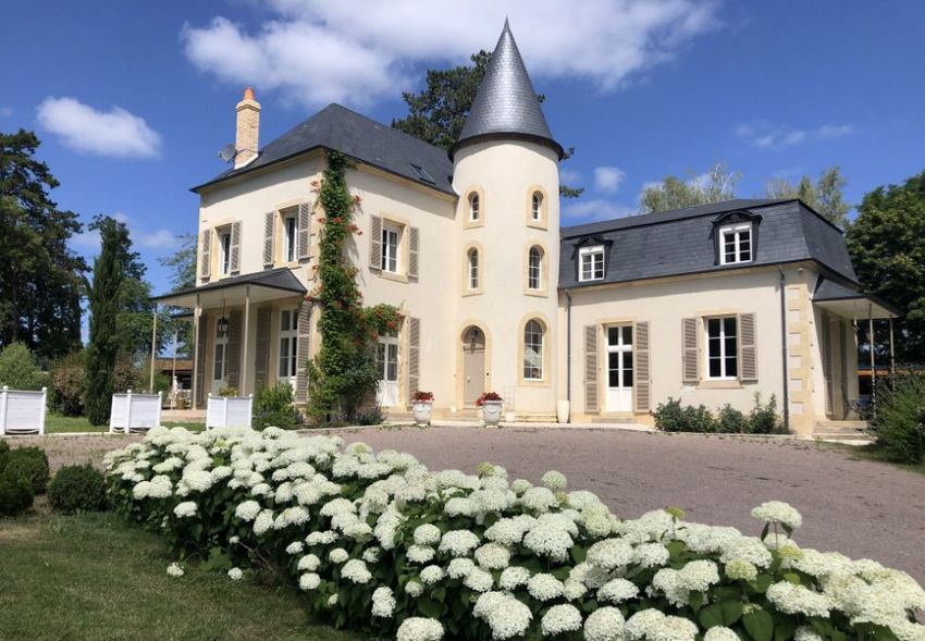 Image Façade à  manoir de Sichamps