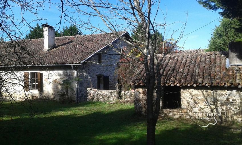 Image Façade à  maison individuelle de Saint-Étienne-d'Orthe