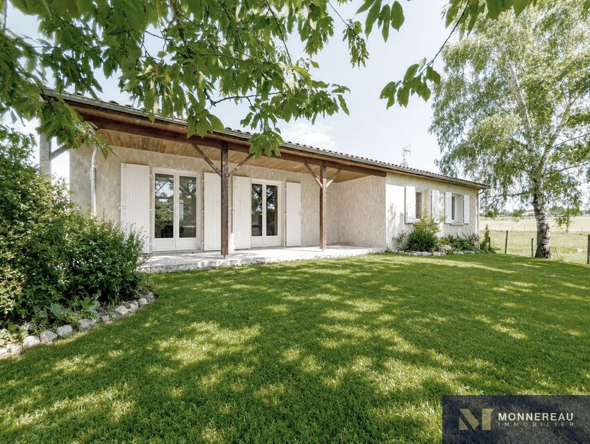 Image Façade à  maison individuelle de Barbezieux-Saint-Hilaire