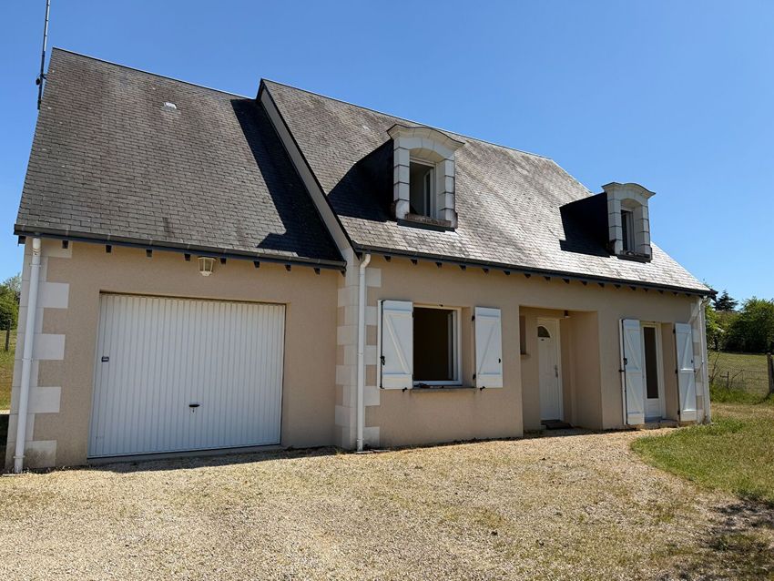 Image Façade à  maison individuelle de Chinon