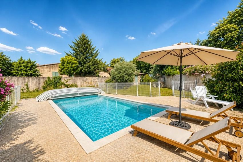 Image Piscine à  maison individuelle de Chamaret