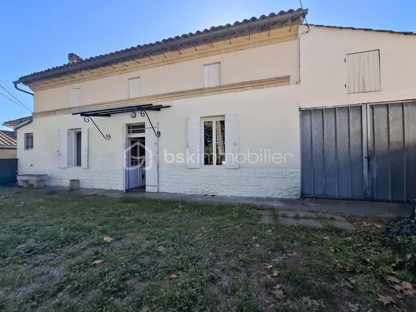 Image Façade à  maison individuelle de Mouliets-et-Villemartin
