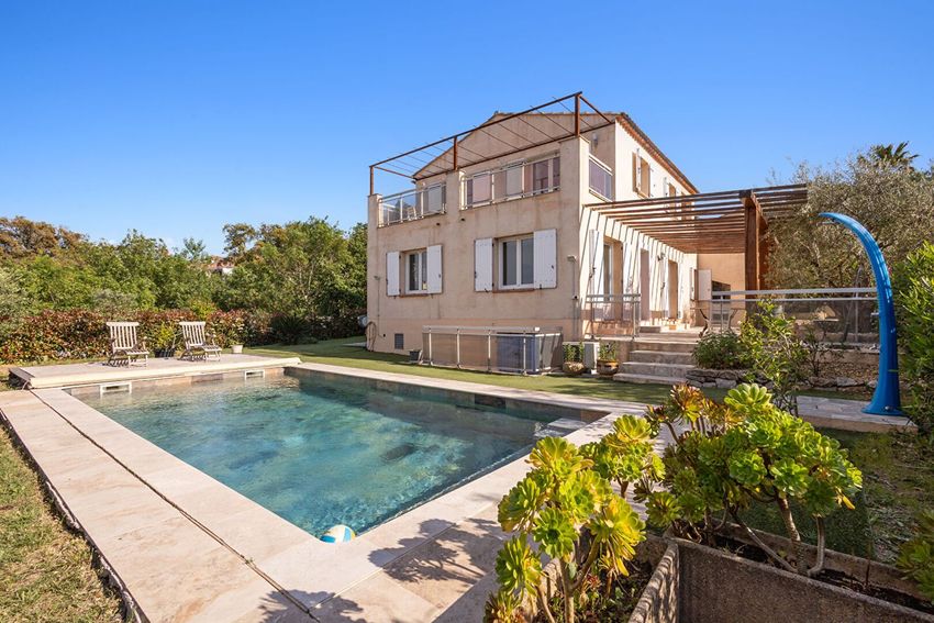 Image Piscine à  maison individuelle de Cogolin