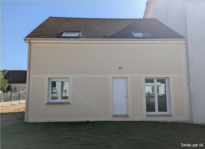 Image Façade à  maison individuelle de La Loupe