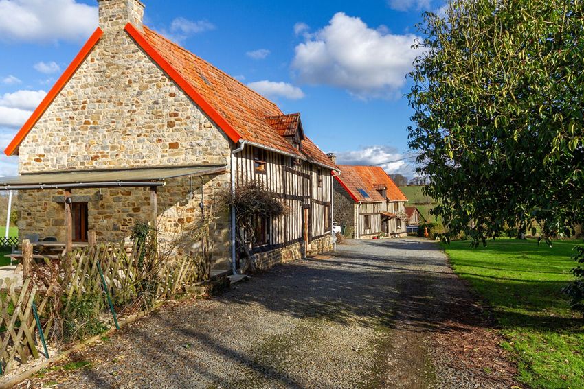 Image Façade à  maison individuelle de Isigny-le-Buat