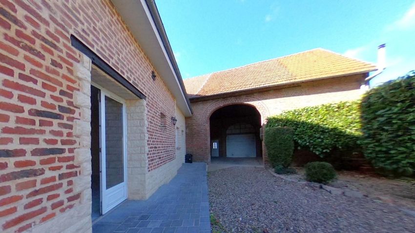 Image Façade à  propriété agricole de Sapignies
