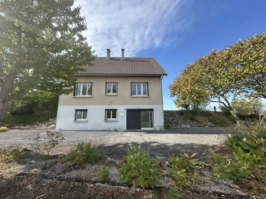 Image Façade à  maison individuelle de Écury-le-Repos