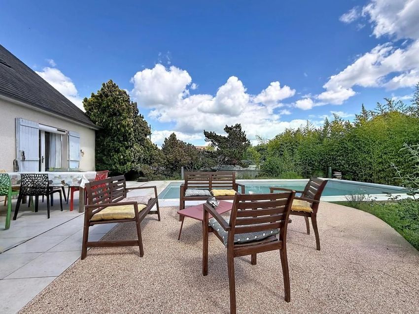 Image Piscine à  maison individuelle de Saint-Cyr-sur-Loire