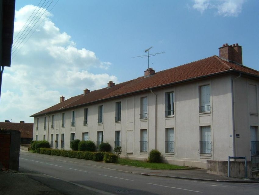 Image Façade à appartement de Froncles