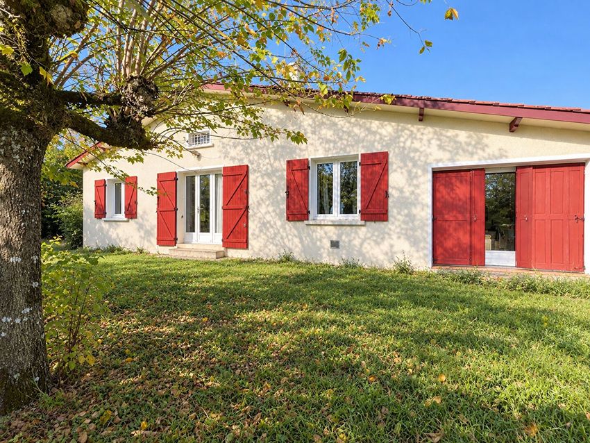 Image Façade à  maison individuelle de Léognan