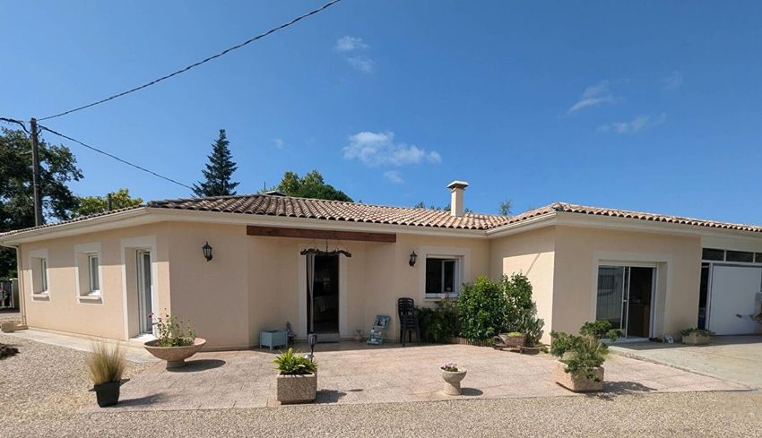 Image Façade à  maison individuelle de Lugos