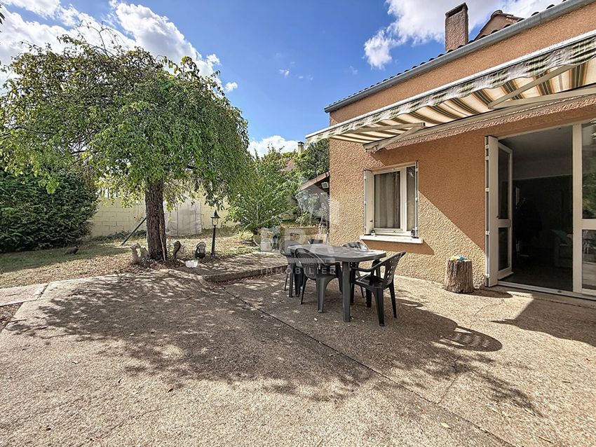 Image Façade à  maison individuelle de Saclas