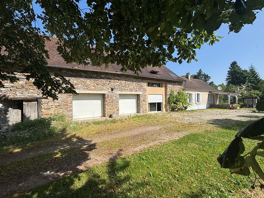 Image Façade à  maison individuelle de Le Chalard