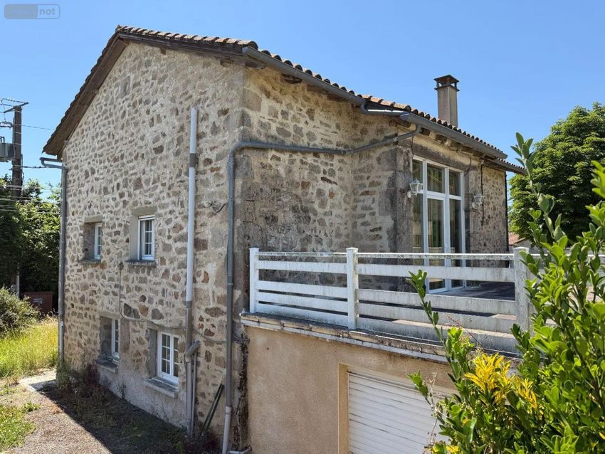 Image Façade à  maison individuelle de Sousceyrac-en-Quercy