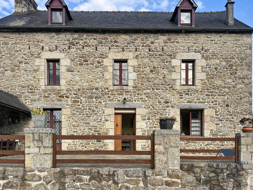 Image Façade à  maison individuelle de Trédaniel