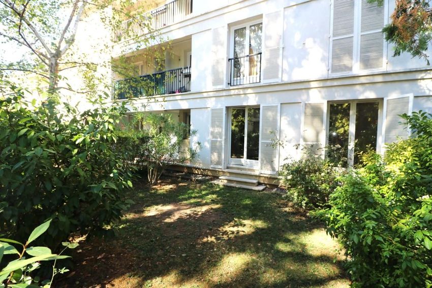 Image Façade à appartement de Fontainebleau