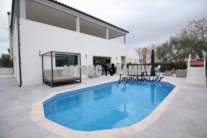 Image Piscine à  maison individuelle de Aigues-Mortes