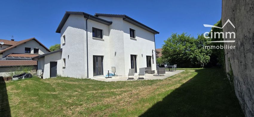 Image Façade à  maison individuelle de Sillans