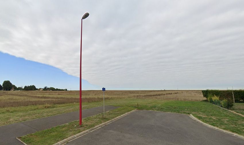 Image Vue à terrain de Touffréville