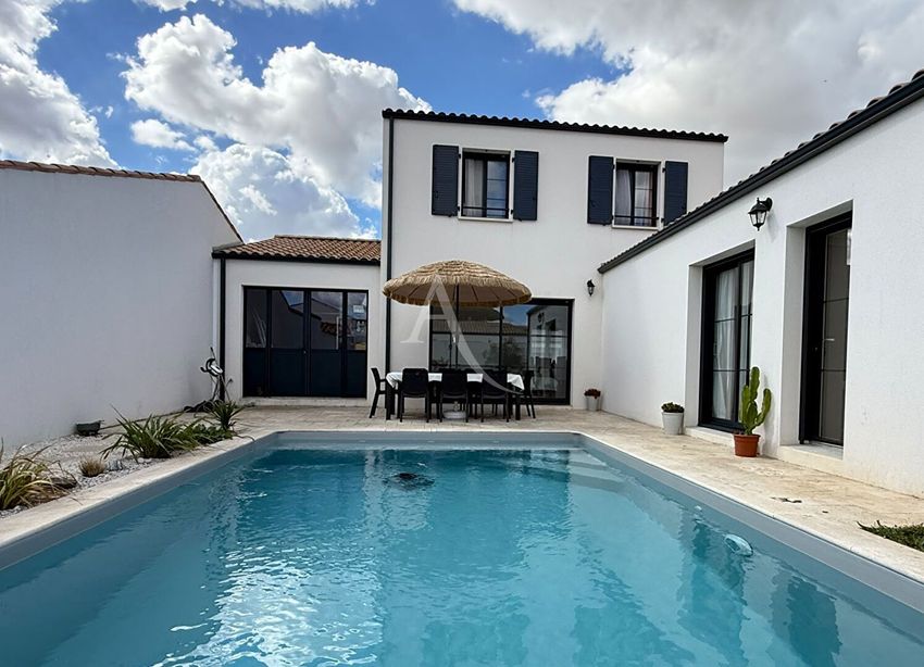 Image Piscine à  maison individuelle de Dompierre-sur-Mer