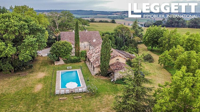 Image Piscine à  maison individuelle de Lasserre