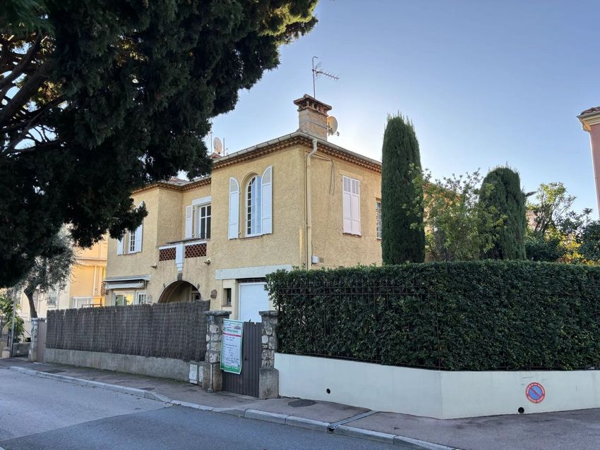 Image Façade à appartement de Saint-Jean-Cap-Ferrat
