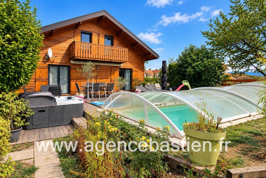 Image Piscine à  maison individuelle de Péron